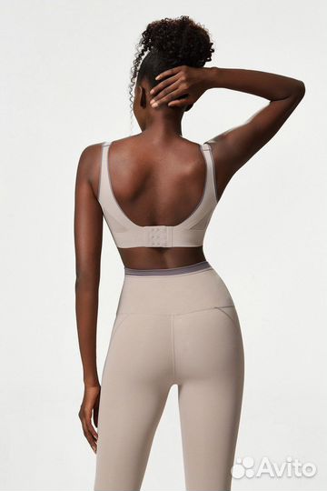 Костюм для йоги и фитнеса