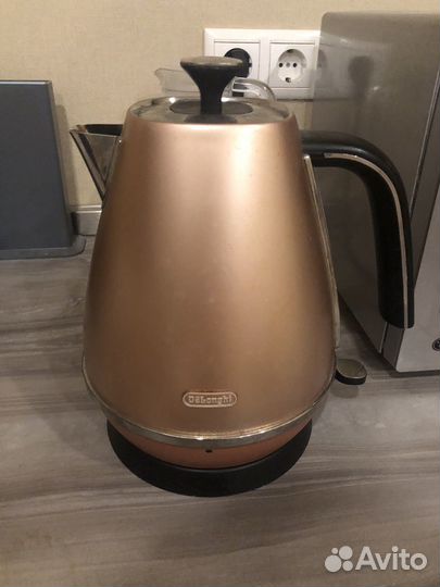 Чайник электрический DeLonghi Kbi2001-cp