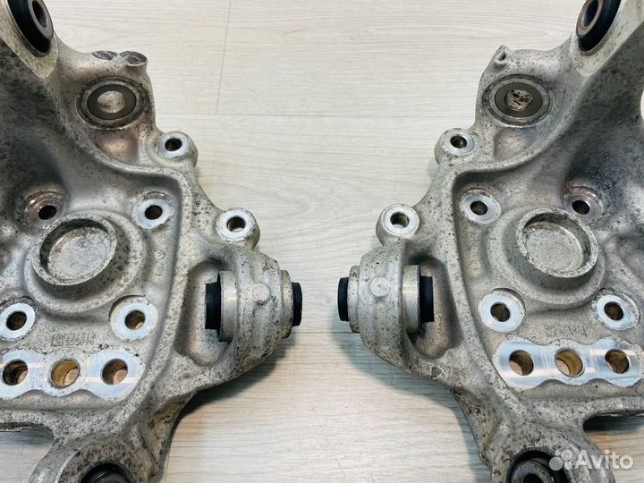 Кулаки задние пара Honda Accord 8 CU 2.4