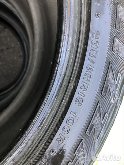 Bridgestone Blizzak DM-V1 235/55 R18