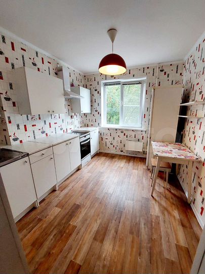 2-к. квартира, 53 м², 2/10 эт.