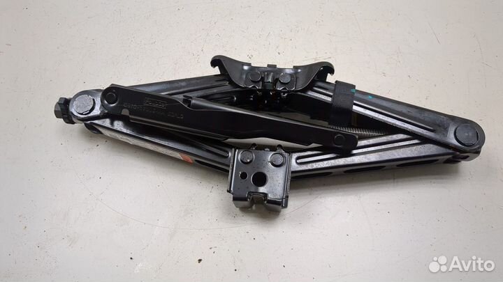 Домкрат Ford Escape 2020, 2021