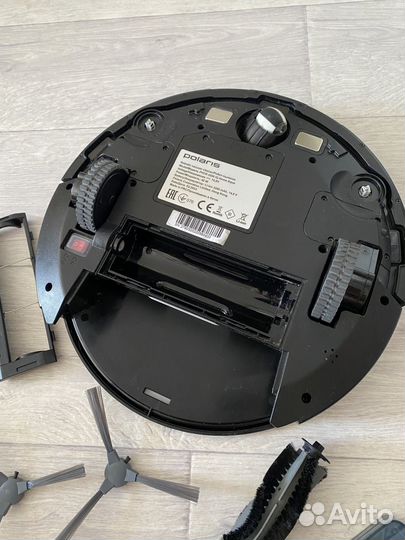 Робот пылесос Polaris iQ home