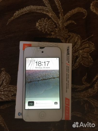 Продам наушникиJBL