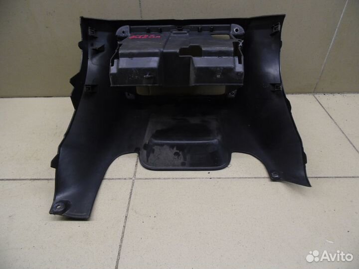 Консоль Fabia 2007-2015