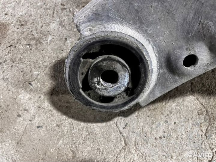 Балка подвески Audi A8 D3 6.0W12BTH 2005