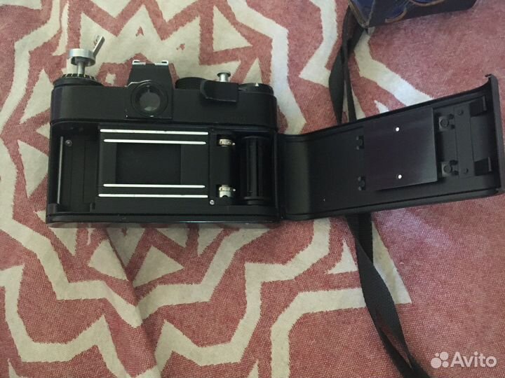 Плёночный фотоаппарат Зенит 11