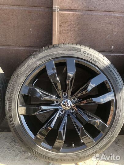 Новый оригинальный комплект VW Tigyan R20