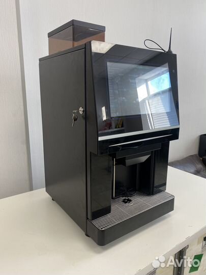 Кофеавтомат для зернового кофе Jetinno