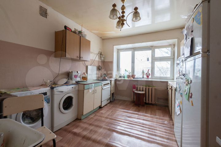 Комната 10 м² в 4-к., 5/5 эт.