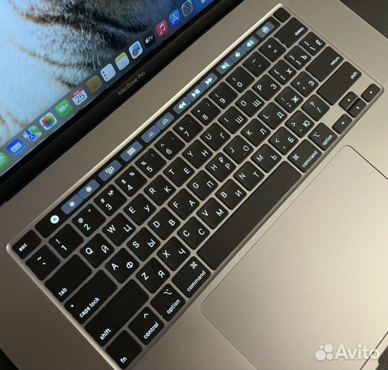 MacBook Pro 16 i9 32GB 1TB 8GB Видеокарта