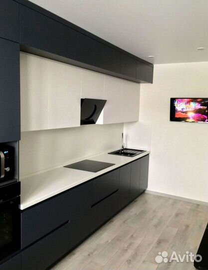 Кухня в потолок на заказ