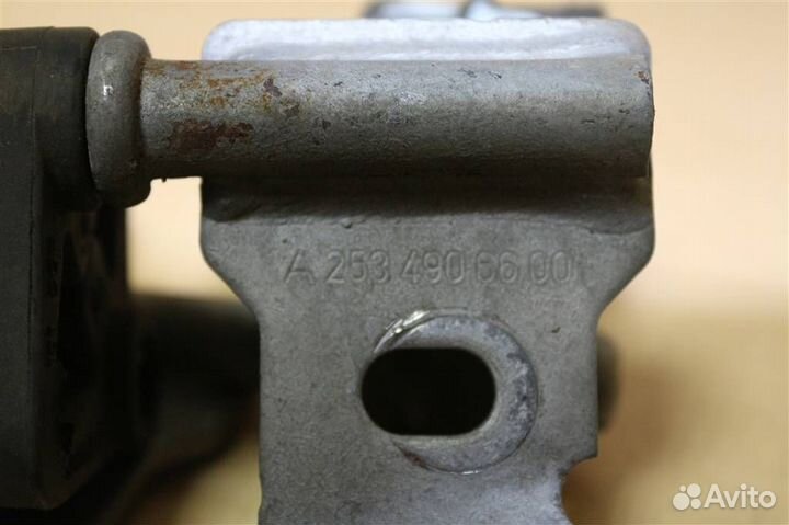 Кронштейн глушителя Mercedes-Benz GLC-Класс X253