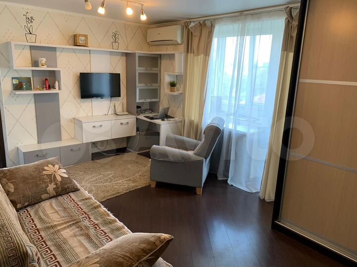 2-к. квартира, 49 м², 6/9 эт.