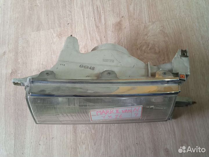 Фара Тойота Марк 2 YX76