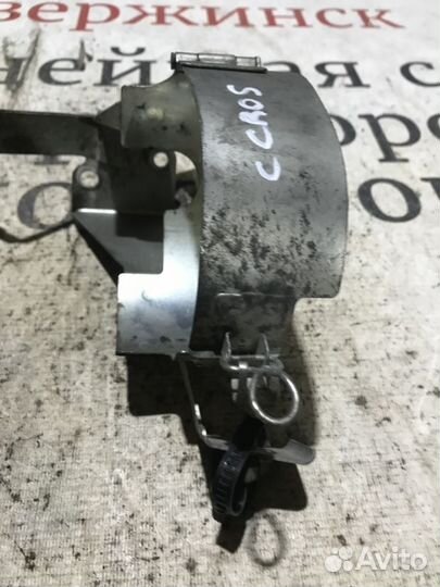 Кронштейн топливного фильтра Citroen C-Crosser I