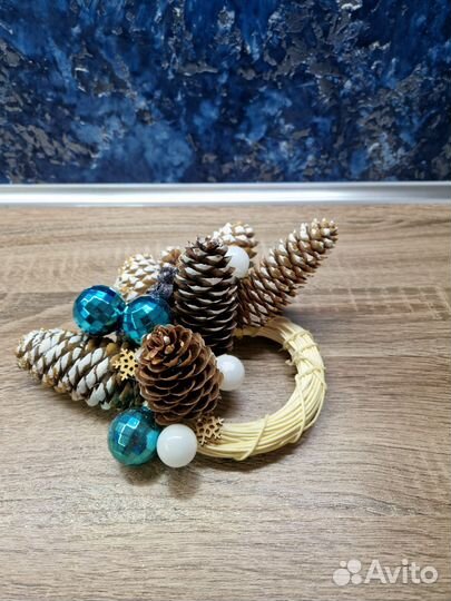 Новогоднее украшение на стол