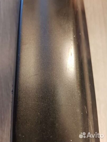 Молдинг передний правый на дверь Хендай Сантафе