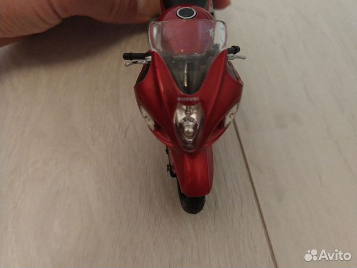 Модель мотоцикла Suzuki