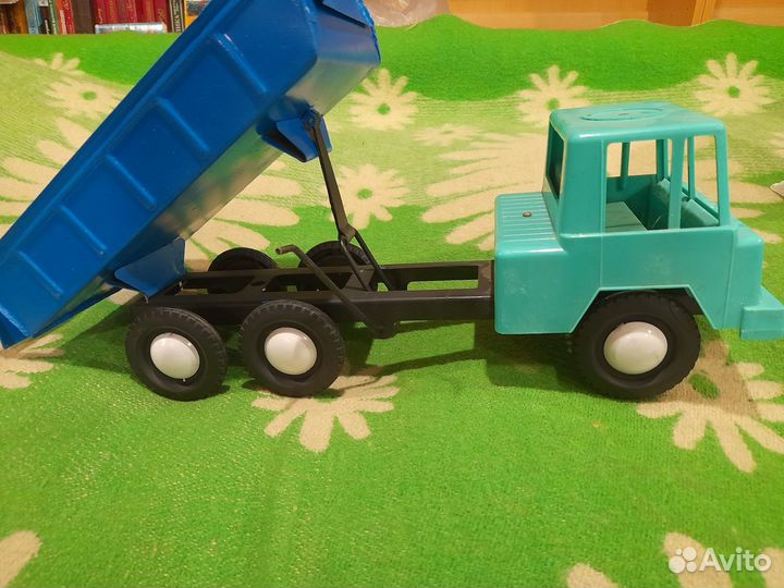 Игрушка самосвал СССР