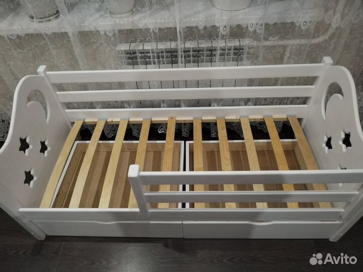 Детская кровать из массива сосны