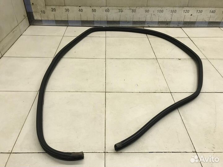 Уплотнитель (внутри) SX4 2006-2013