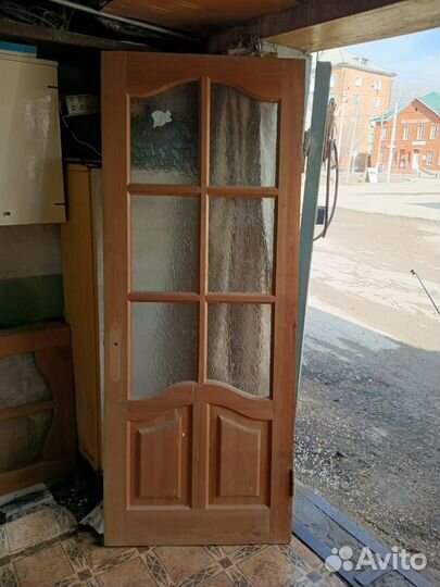 Дверь деревянная бу