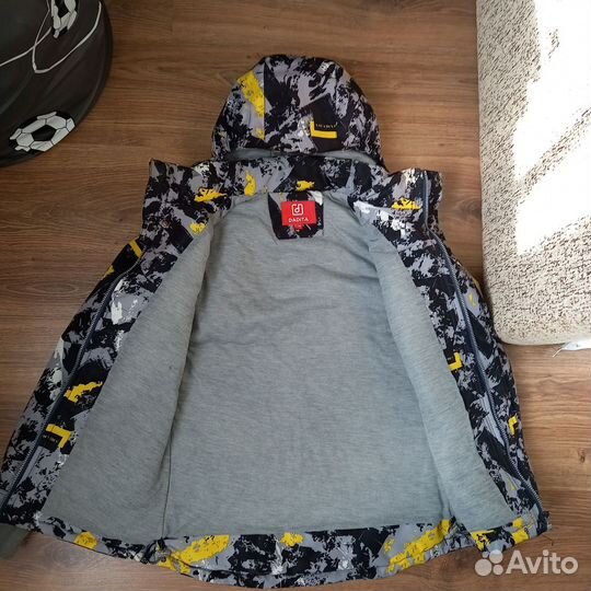 Куртка демисезонная