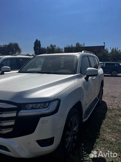 Toyota Land Cruiser 3.3 AT, 2022, 7 км