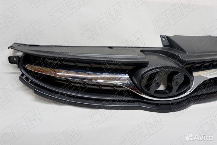 Решетка радиатора Hyundai Elantra 2011-2013