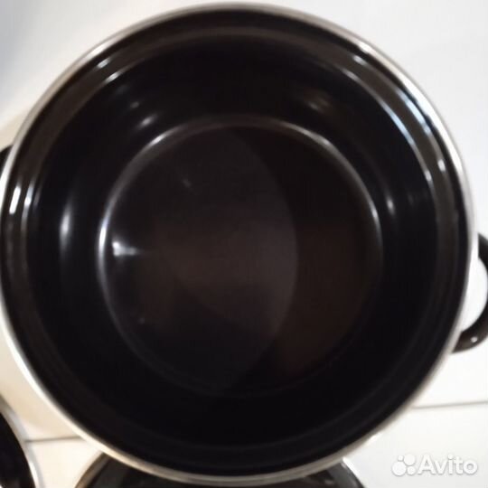 Эмалированные кастрюли