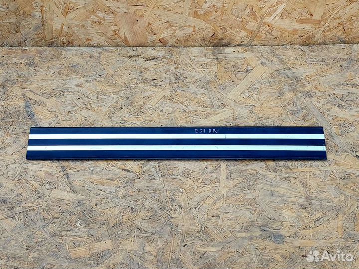 Накладка на порог BMW E34