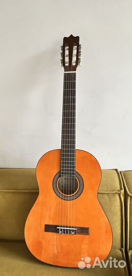 Акустическая гитара