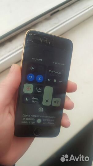 iPhone 8, 64 ГБ