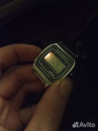 Часы электроника 5-206