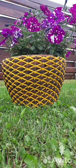 Кашпо из полиротанга
