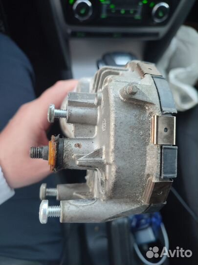 Моторчик стеклоочистителя skoda octavia a5