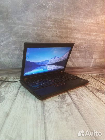 Ноутбук Lenovo thinkpad/Intel HD Graphics 3000/4gb