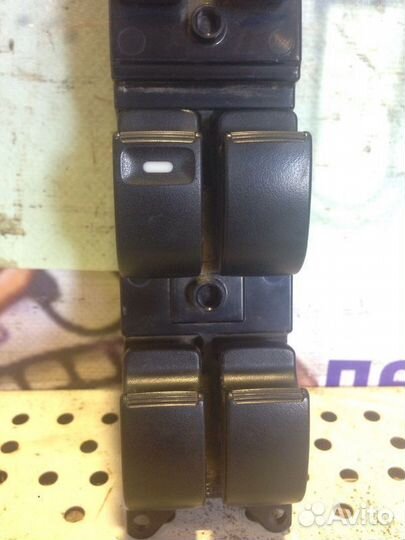 Блок управления стеклоподъемниками Mitsubishi Outl