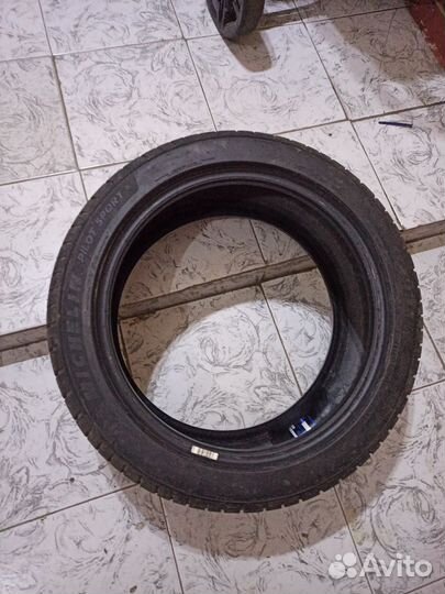 Bridgestone Turanza T001 225/45 R17