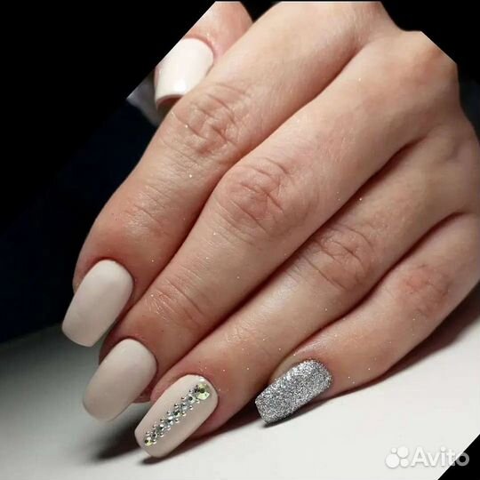 Маникюр и педикюр,можно с выездом