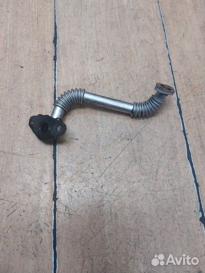 Трубка слива масла с турбины Opel Zafira B Z19DT