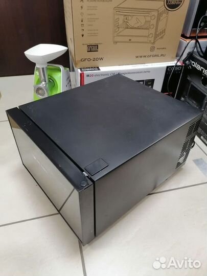 Винный шкаф (холодильник) Kitfort KT-2403