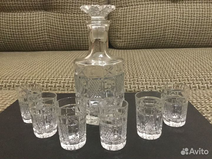 Штоф хрустальный и 6 стопок