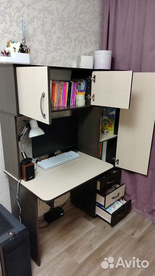 Компьютерный стол