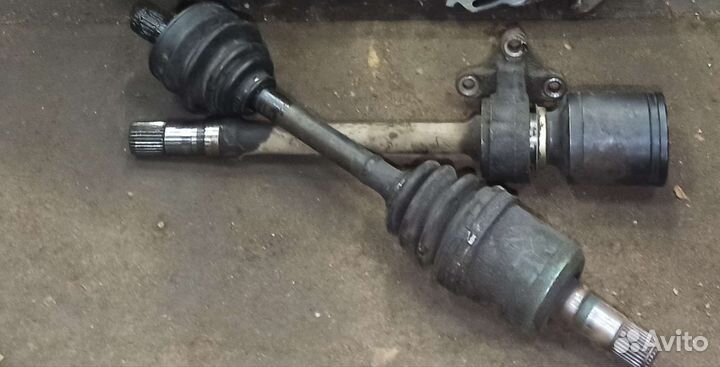 Привод mazda GE 1.8L трипоид