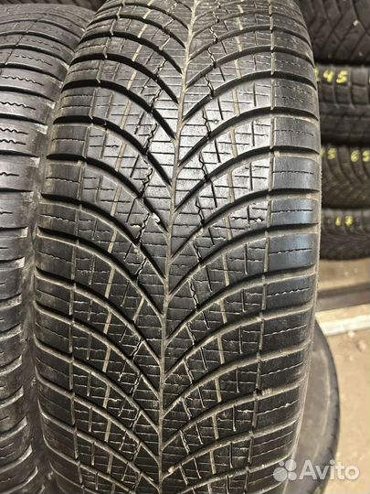 Goodyear Vector 4Seasons Gen-3 SUV 215/60 R17