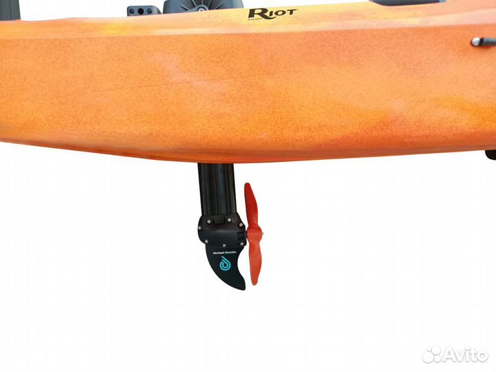 Компактный педальный каяк для рыбалки riot mako 10