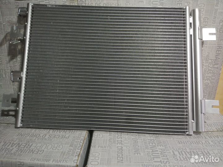 Радиатор кондиционера Renault Logan Sandero LADA L