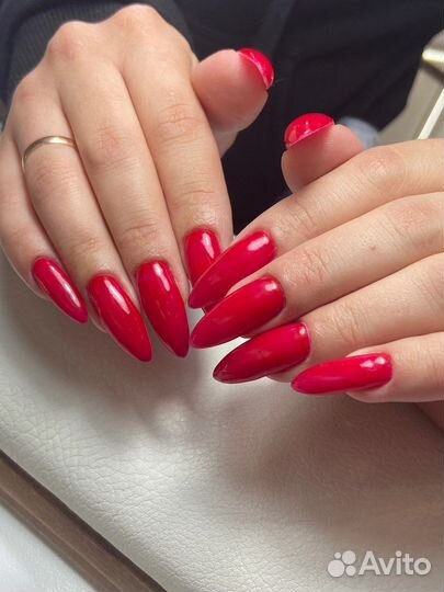 Нужна модель на маникюр